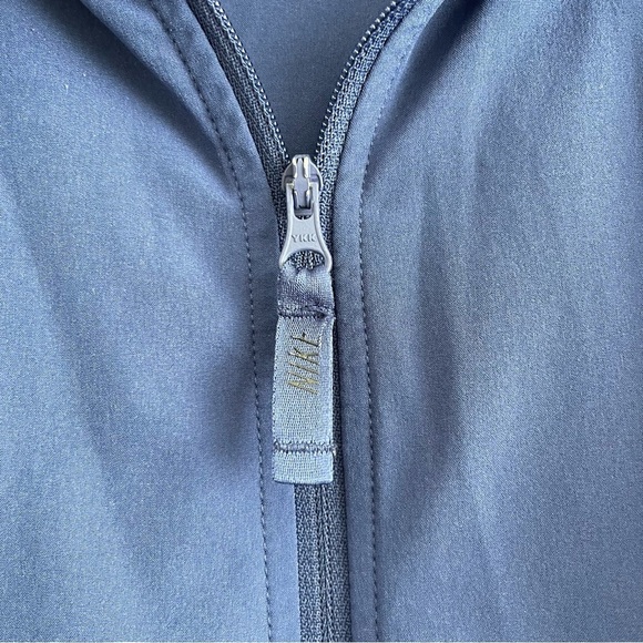 Nike Dri-Fit Workout Jacket Navy Athletic Lightweight Coat Full Zip Women’s M - Picture 13 of 13